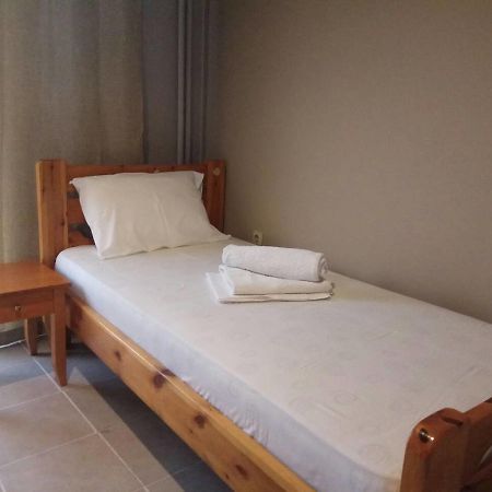 Glaros Hotel Skaramangás Buitenkant foto