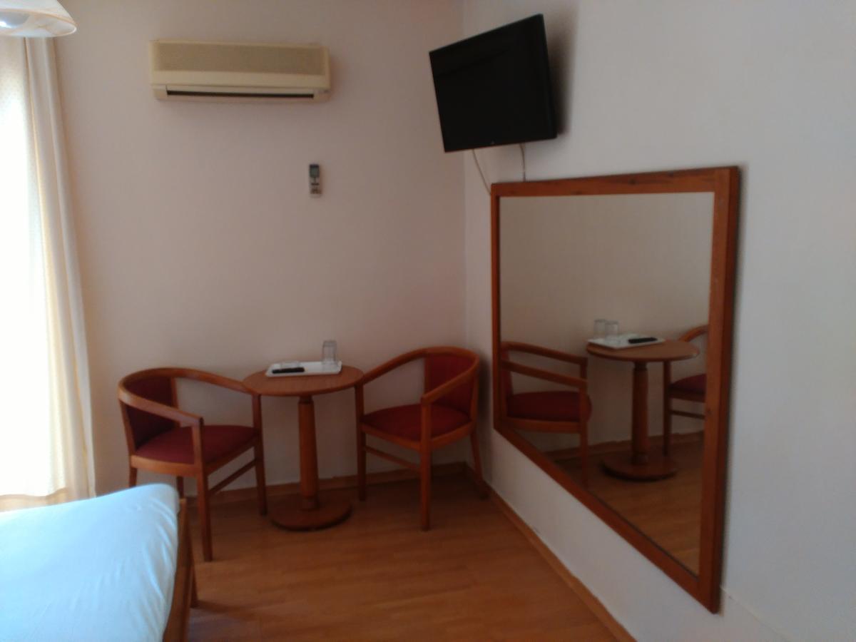 Glaros Hotel Skaramangás Buitenkant foto