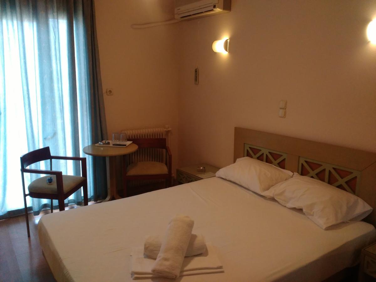 Glaros Hotel Skaramangás Buitenkant foto